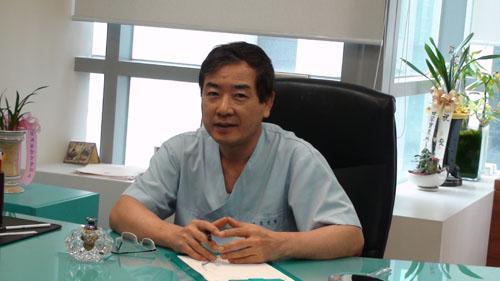 韩国双眼皮修复专家曹仁昌双眼皮修复（案例预约效果）价格多少钱？