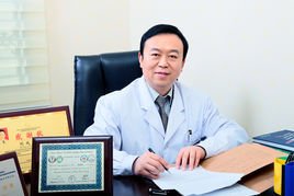 中国自体脂肪移植第一人 隆胸整形专家：京美刘成胜（简介、案例、预约）