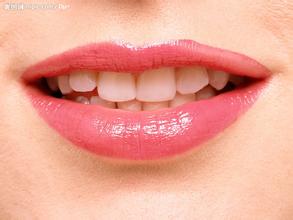 唇腭裂手术后护理重要性