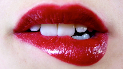 鲜艳欲滴的红唇让人难以抗拒 嘴唇解剖上特征有哪些？