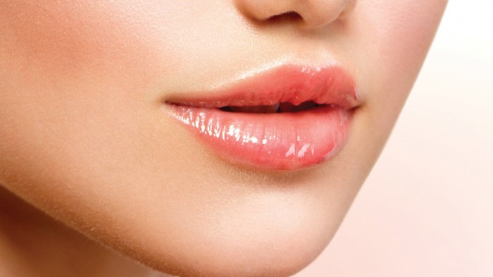 缩唇、丰唇手术如何进行？嘴唇整形注意事项有哪些？